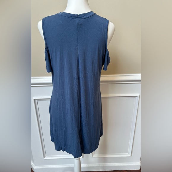 Elan Dress - Picture 5 of 6